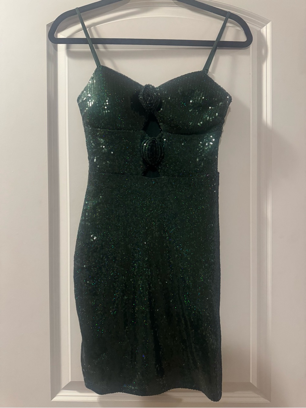 ❤️ City Studio Sparkly Green Sequin Mini Dress W/ Front Cut Outs Size 5/6 ❤️
